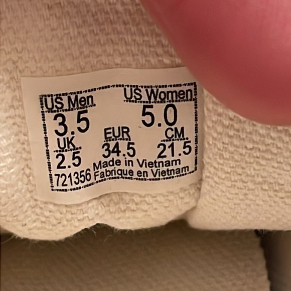 Women’s size 5 vans shoes. Pink and blue and cream. GUC. - Picture 11 of 12